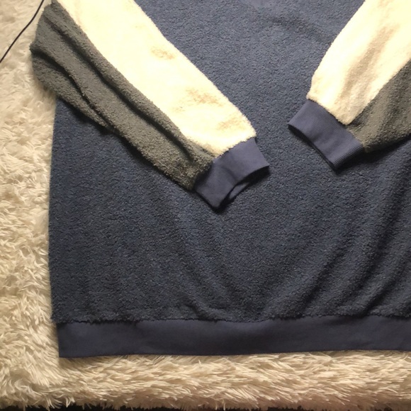 Oversized Weekend colour blocked sweater - Picture 2 of 3
